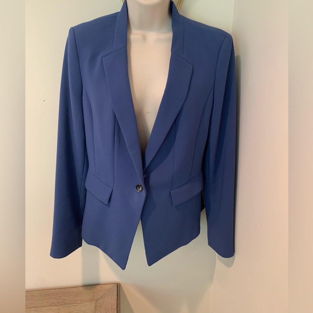 White House Black  Market size 6 slate blue beautiful condition